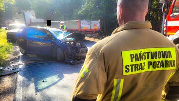 Zderzenie auta osobowego z&nbsp;ciężar&oacute;wką na&nbsp;DK63
