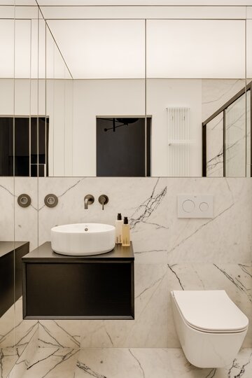 Małe mieszkanie w łódzkiej kamienicy, projekt  Piotr Łucyan 