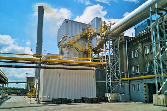 Piec wychylno-topielno-rafinacyjny w Hucie Miedzi Legnica – instalacja na zewnątrz