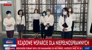 Pasek TVP Info opisujący dzisiejsze wydarzenia w Sejmie 