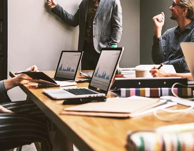 Miniatura: Nowy urlop dla tej grupy rodziców. Nawet...