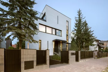 Dom Wertykalny w Wilanowie autorstwa Exterio Architektura