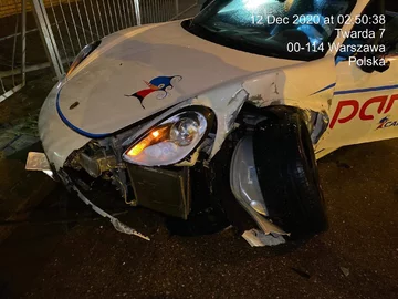 Porsche Cayman udostępnione przez Panek CarSharing. Auto roztrzaskano po 12 godzinach 