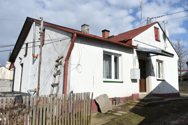 Miniatura: „Nasz nowy dom”. Dzieci straciły mamę, a...