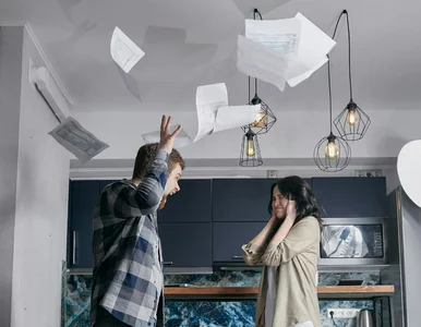 Miniatura: Ostre cięcie po prawach lokatorów....