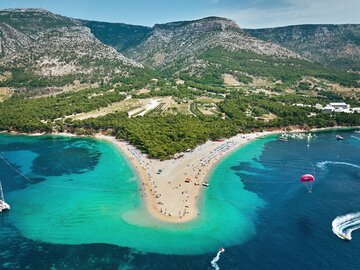 Zlatni Rat to jedna z najbardziej rozpoznawalnych plaż znajdujących się w: