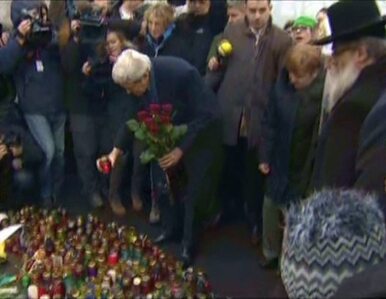Miniatura: Kerry upamiętnił ofiary protestów na Majdanie