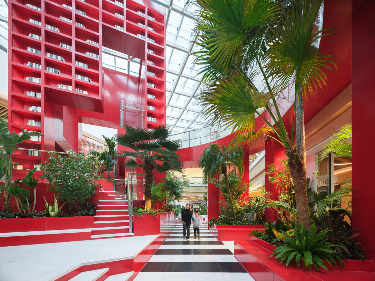 Atrium centrum handlowego w Qingdao zaprojektowane przez CLOU architects na wzór miasta przyszłości v2com, 3565-14, CLOU architects