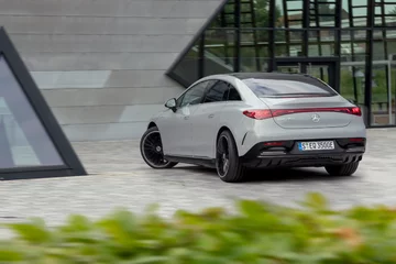 Mercedes-Benz EQE 