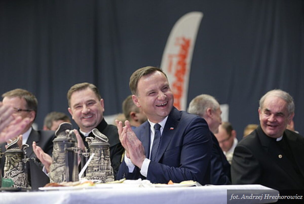 Prezydent na Święcie Grónika (fot. Andrzej Hrechorowicz/prezydent.pl)