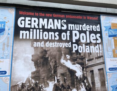 Nowy ambasador Niemiec przywitany kontrowersyjnymi plakatami....