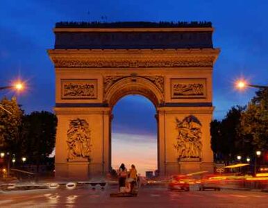 Miniatura: Paryż zmaga się z fałszywymi taksówkarzami...