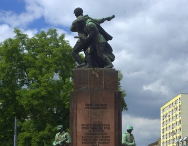 Miniatura: Poseł SP o komunistycznych pomnikach:...