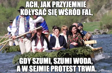 Mem z Beatą Szydło na łódce. Spływ Dunajcem 