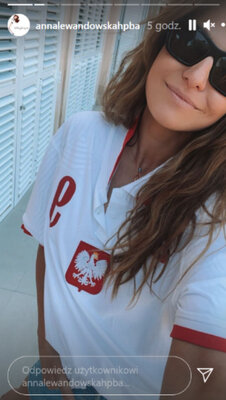 Miniatura: Anna Lewandowska kibicuje swojemu mężowi....