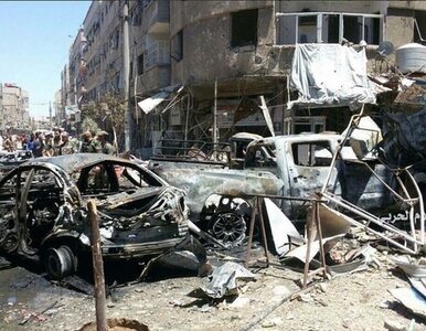 Miniatura: Podwójny zamach bombowy na przedmieściach...