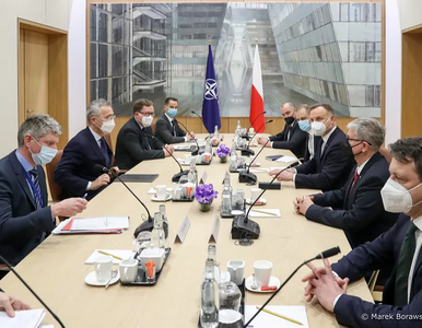 Miniatura: Prezydent Duda spotkał się z szefem NATO....