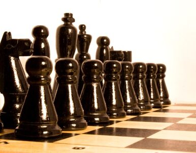 Miniatura: Obowiązkowe lekcje gry w szachy. W szkołach