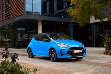 Toyota Yaris Hybrid 130 KM