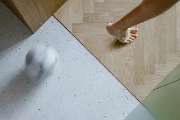 52-metrowe mieszkanie w praskiej kamienicy, projekt Tereza Komárková 