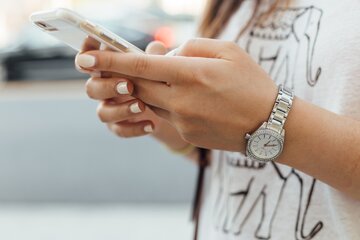 Internet mobilny w&nbsp;smartfonie bardzo ułatwia życie