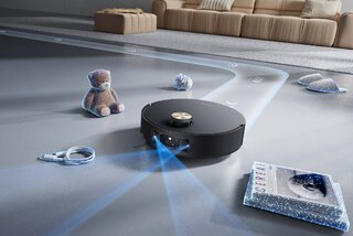 Dreame Aqua10 Roller to robot mopująco-odkurzający nowej generacji, który łączy wysoką moc ssania (30 000 Pa) z zaawansowanym, samoczyszczącym systemem mopującym