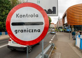 Miniatura: Kontrole na granicy z Niemcami i Litwą....