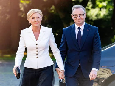 Miniatura: Polacy ocenili Agatę Kornhauser-Dudę....