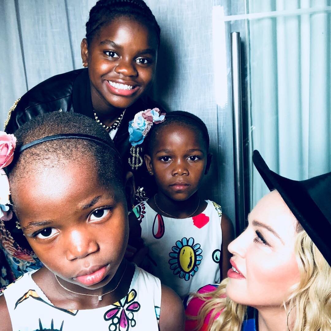 Madonna z dziećmi 