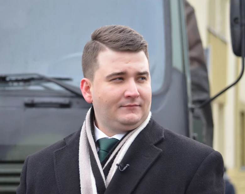 Miniatura: NIK zawiadomi prokuraturę ws. Misiewicza....