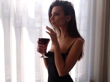 Emily Ratajkowski 