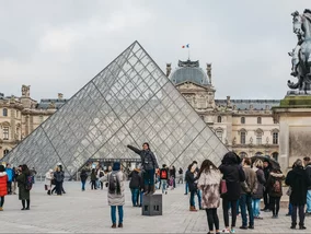 Miniatura: Największe muzeum świata znów ma problem....