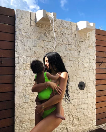 Kylie Jenner z córką Stormi 