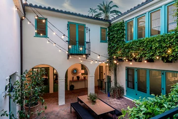 Dom, który Leonardo DiCaprio kupił dla mamy, Irmelin Indenbirken Leonardo DiCaprio, TopTenRealEstateDeals
