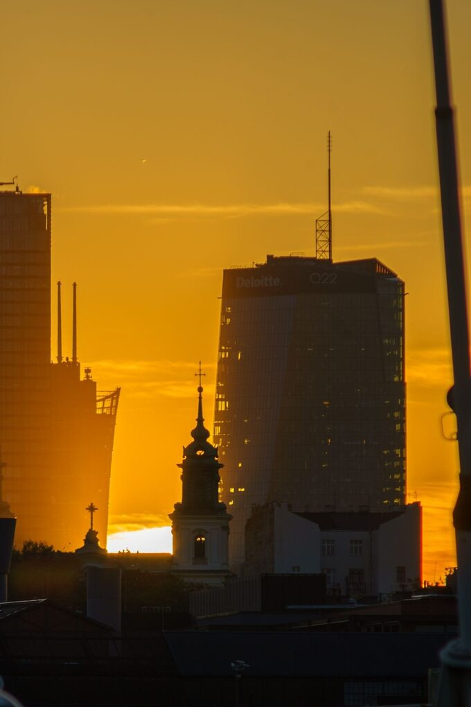 Warszawa w promieniach Słońca