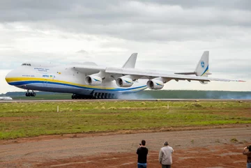 AN-225 