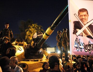 Miniatura: Egipt: wojsko obaliło prezydenta