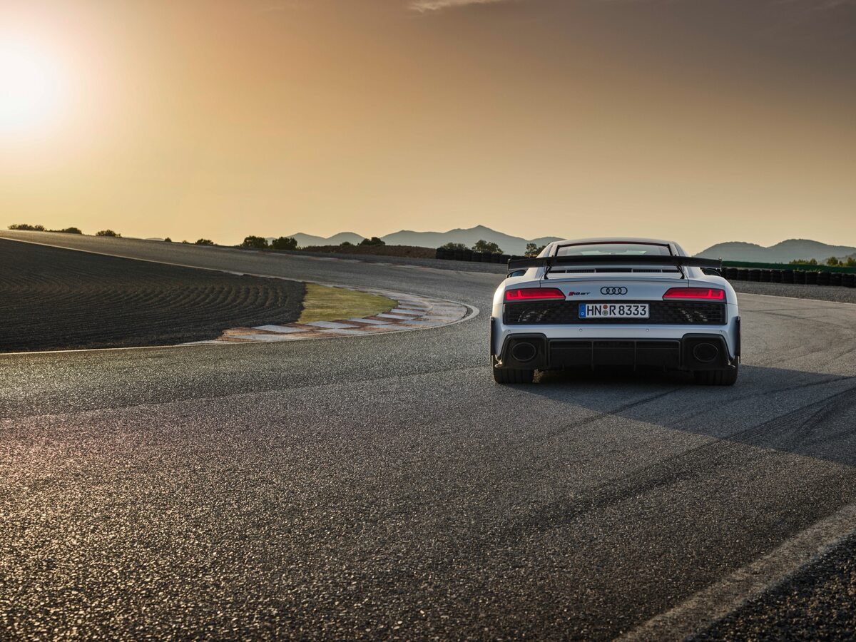 Audi R8 Coupé V10 GT RWD 