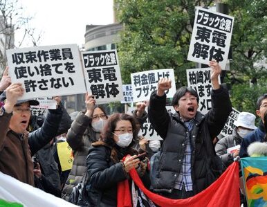 Miniatura: Japończycy demonstrują. Nie chcą drugiej...