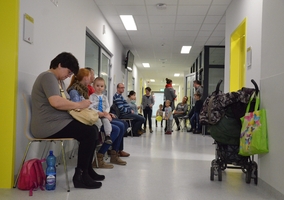 Kolejki do lekarza na NFZ. Co zmieniło się w ciągu ostatnich 8 lat?