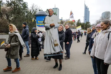 Narodowy Marsz Papieski w Warszawie 