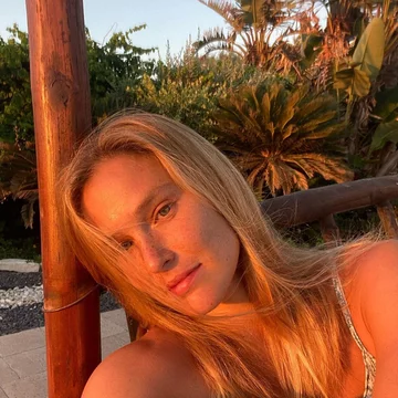 Bar Refaeli 