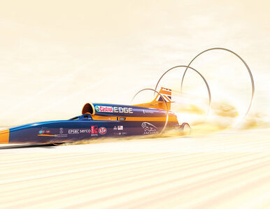 Miniatura: Bloodhound SSC z olejem Castrol EDGE...