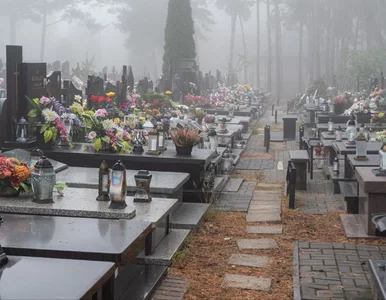 Miniatura: Wszystkich Świętych pod znakiem deszczu....