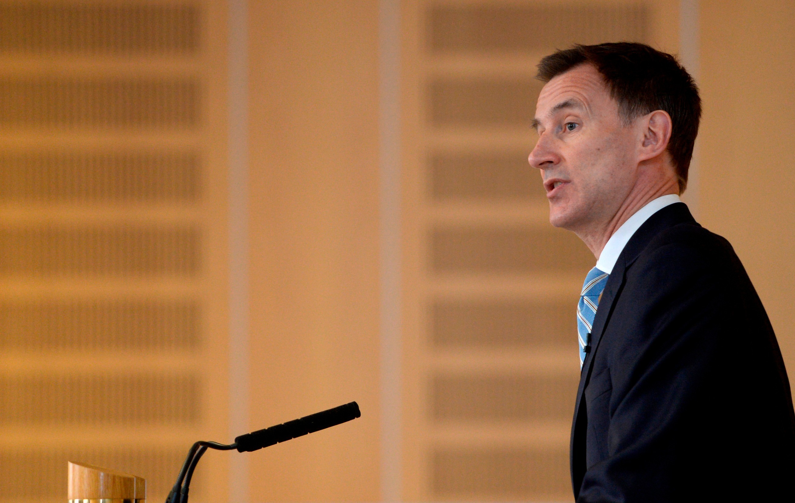 Minister spraw zagranicznych Wielkiej Brytanii Jeremy Hunt stwierdził, że jeżeli politycy głównych partii nie doprowadzą do brexitu to…