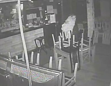 Miniatura: Odurzył barmankę, wyniósł ją zza baru i...