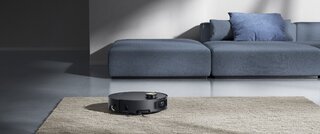 Dreame Aqua10 Roller to robot mopująco-odkurzający nowej generacji, który łączy wysoką moc ssania (30 000 Pa) z zaawansowanym, samoczyszczącym systemem mopującym