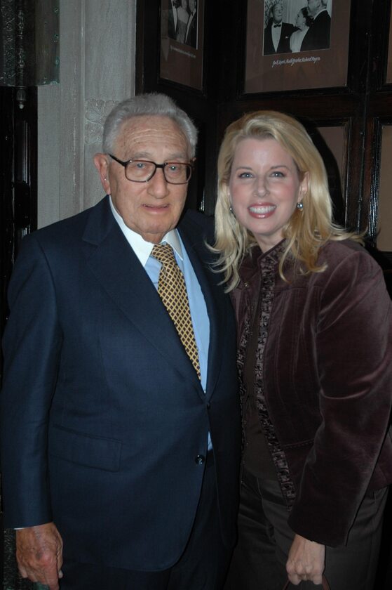 Rita Cosby i Henry Kissinger 