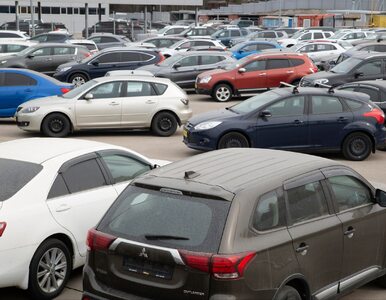 Miniatura: Polacy kupują samochody używane. Wzrost...