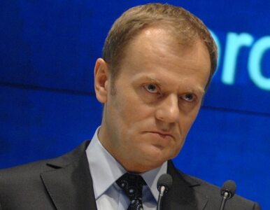 Miniatura: Tusk: powódź wciąż trwa